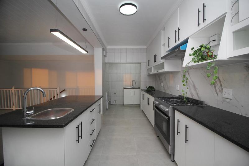 3 Bedroom Property for Sale in Fraaiuitsig Western Cape